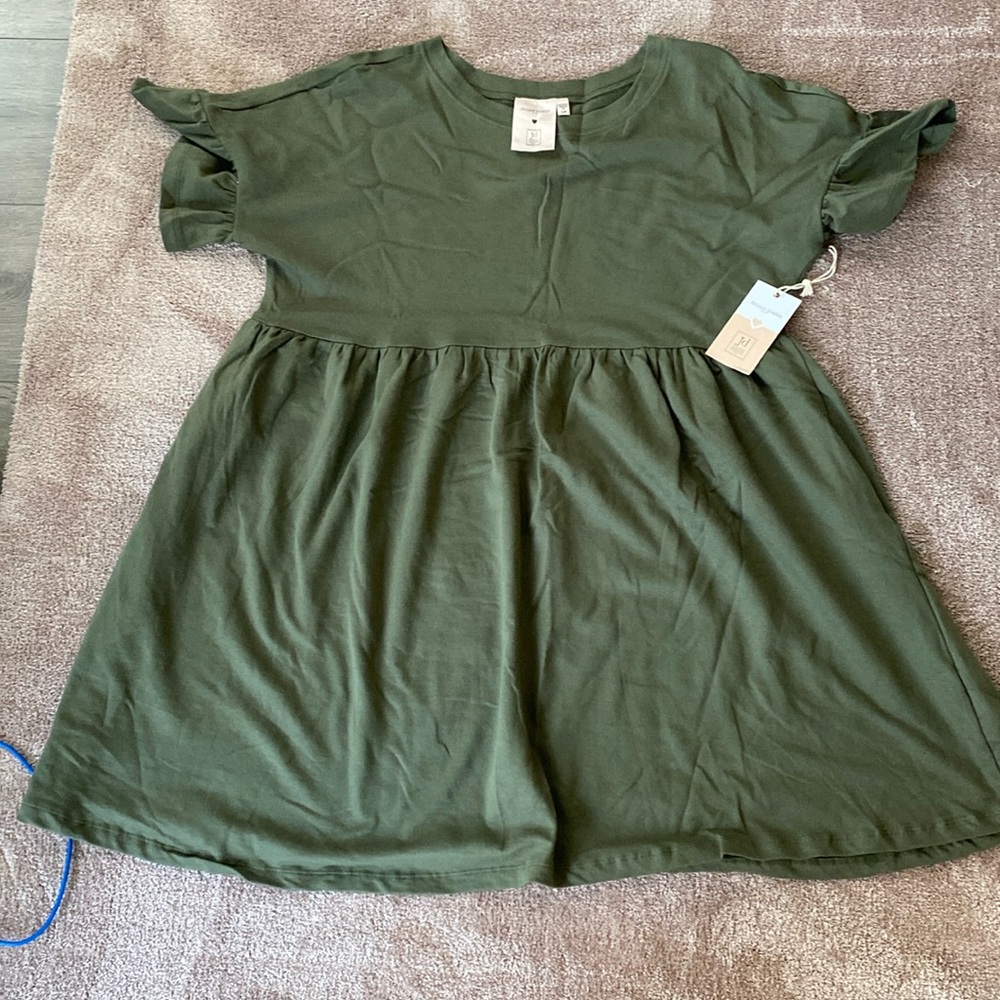 Jilly Box x Jardines Domaine green dress